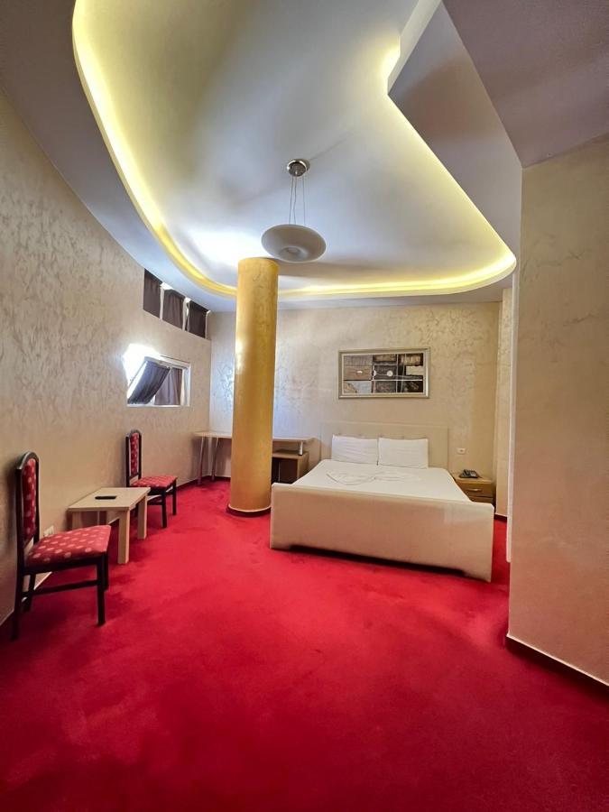 Hotel Gjuta Farke e Madhe Extérieur photo