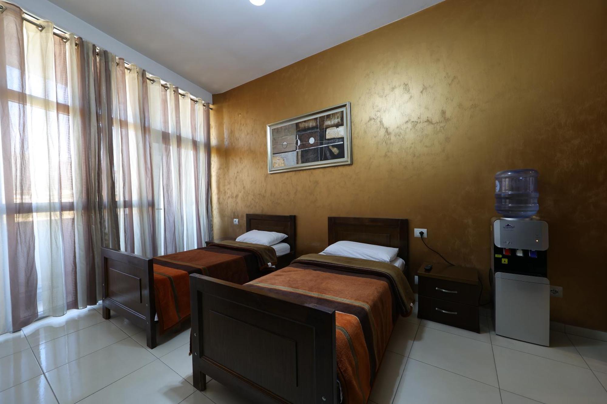 Hotel Gjuta Farke e Madhe Extérieur photo