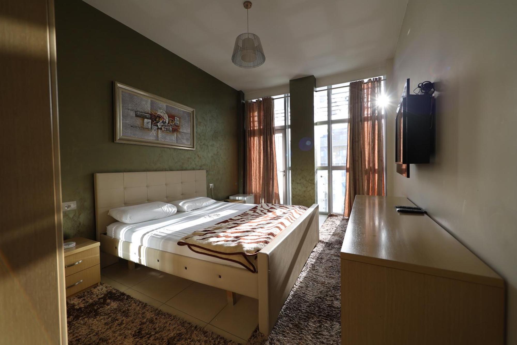 Hotel Gjuta Farke e Madhe Extérieur photo